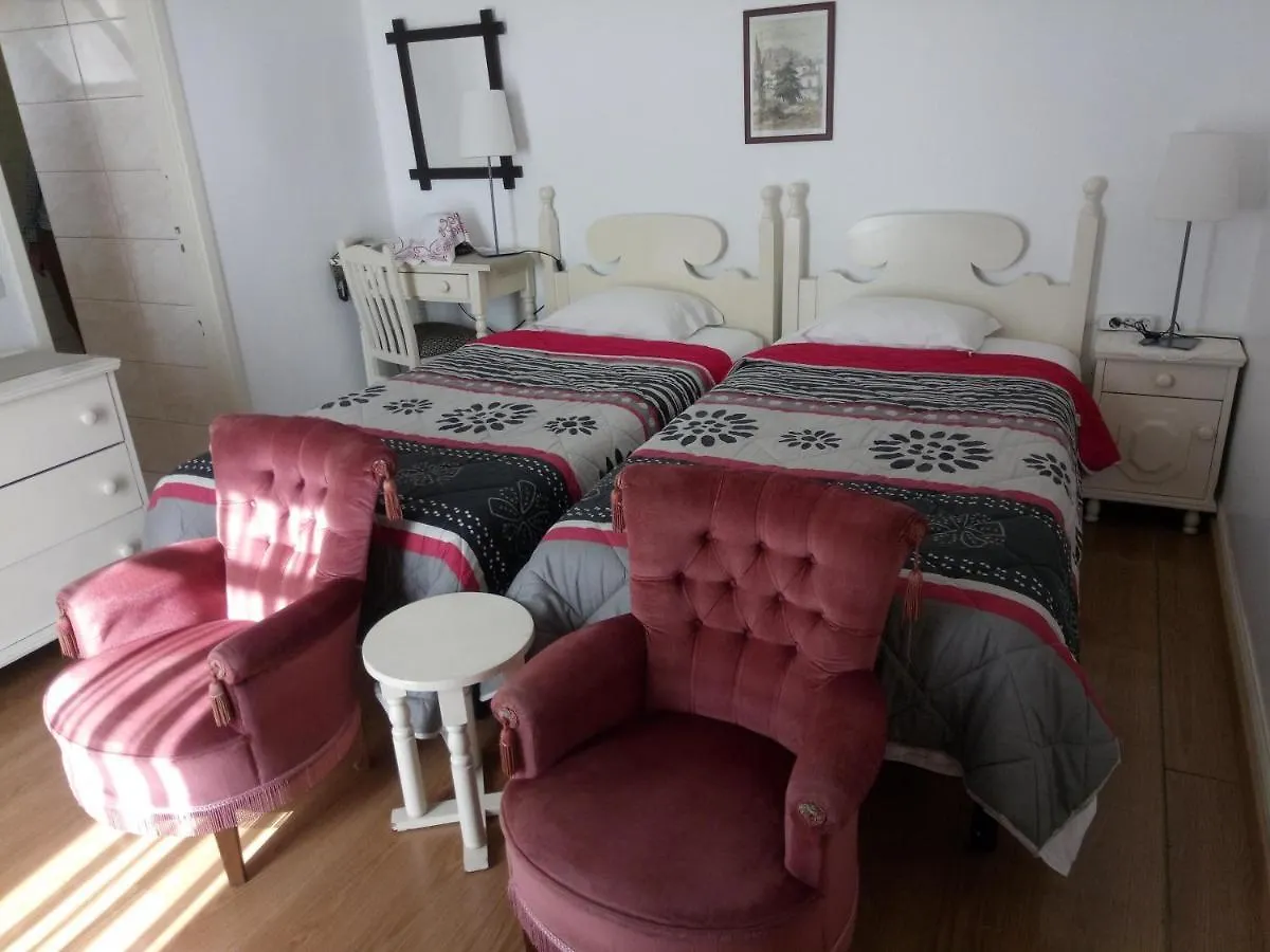Pensao Residencial Vila Teresinha Фуншал 2*,  Португалия