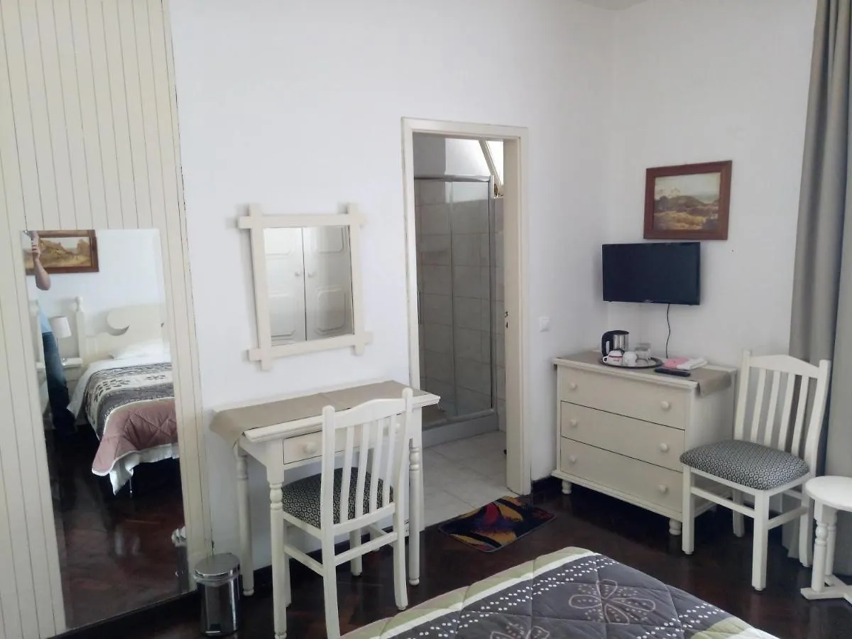 Pensao Residencial Vila Teresinha 푼샬